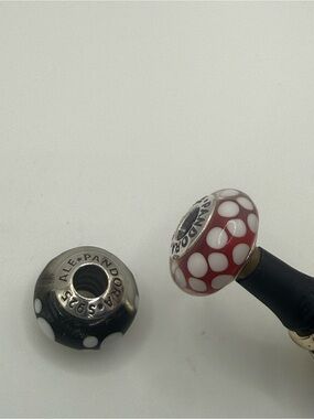 Pandora Signature CHOICE Minnie OR Mickey Bead!